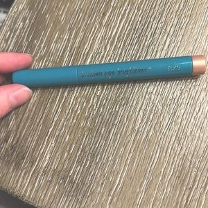 Thrive brilliant eye brightener